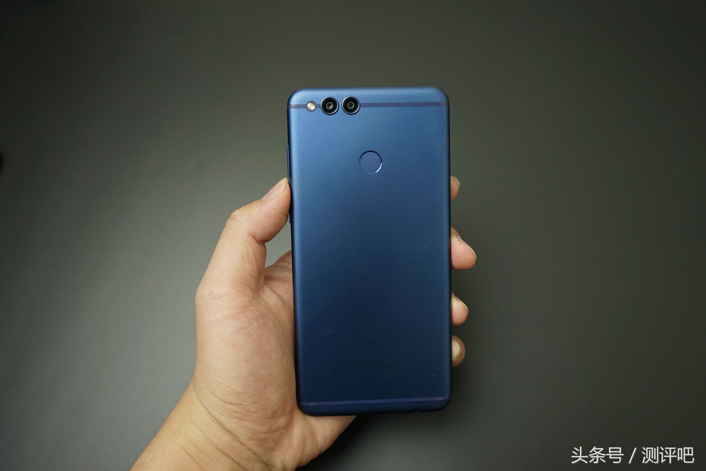 荣耀畅玩7x还值得入手吗,荣耀畅玩7X测评游戏