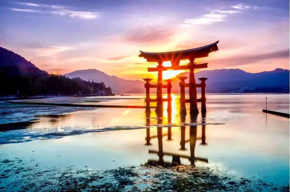 鍥涘浗宀涚箒浣撳瓧,鍥涘浗宀涙湁鍝簺浼犺