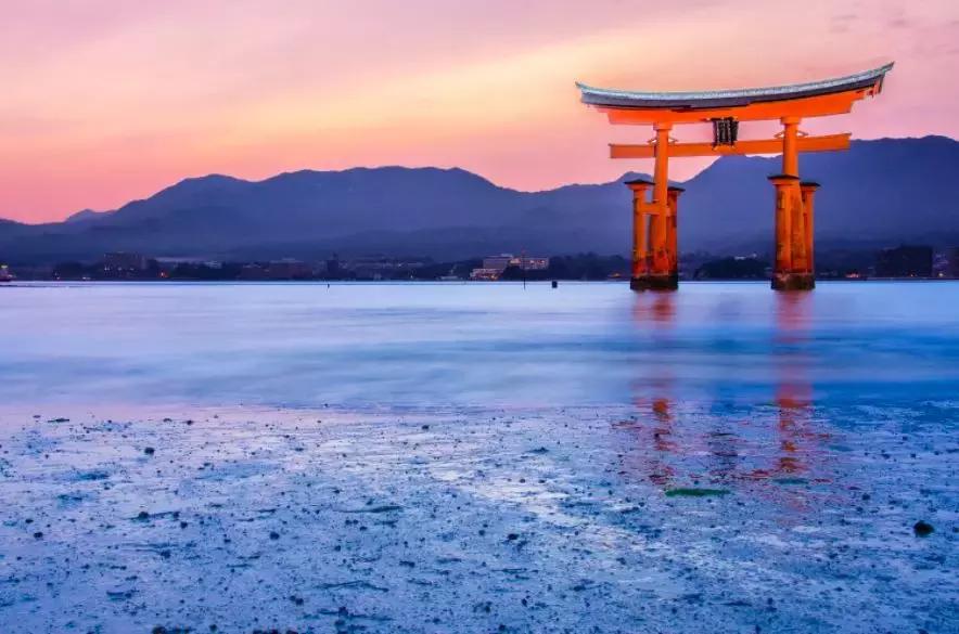 鍥涘浗宀涚箒浣撳瓧,鍥涘浗宀涙湁鍝簺浼犺