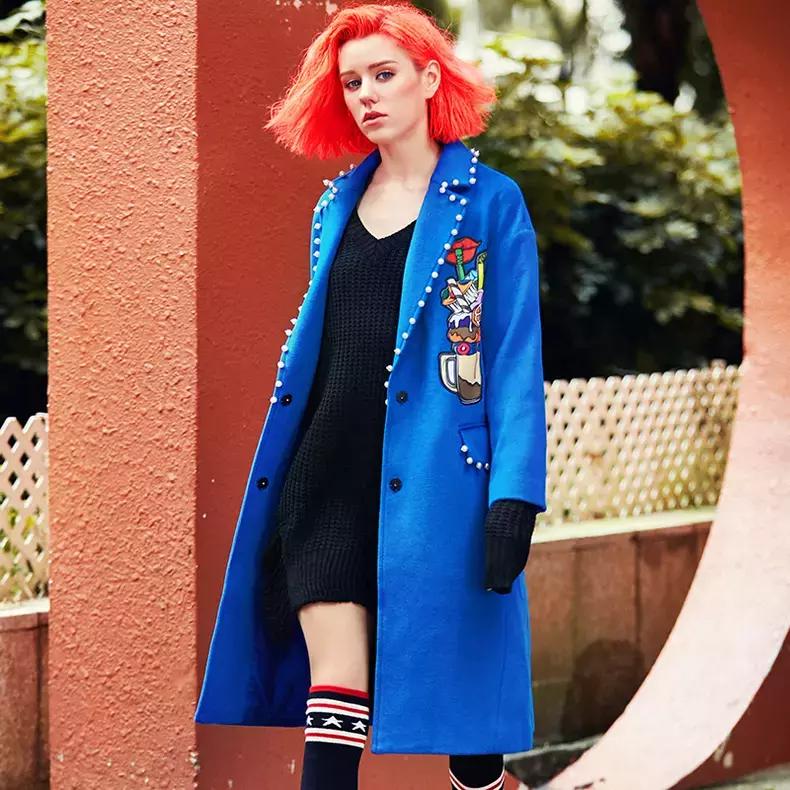 没穿刺绣呢大衣，勿怪今冬无亮点