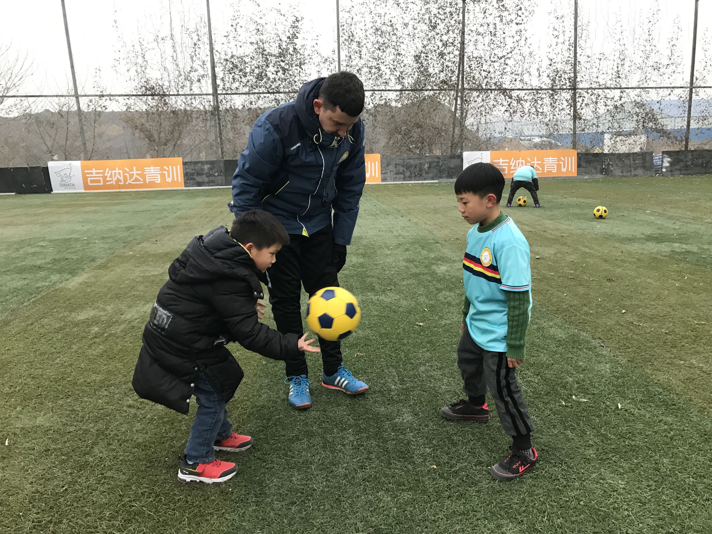 吉纳达足球俱乐部,吉纳达足球青训