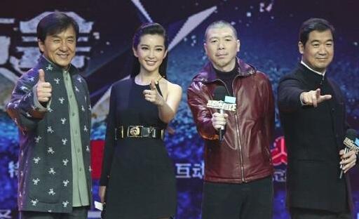 angelababy跨年歌曲跑调,angelababy杨幂晚会