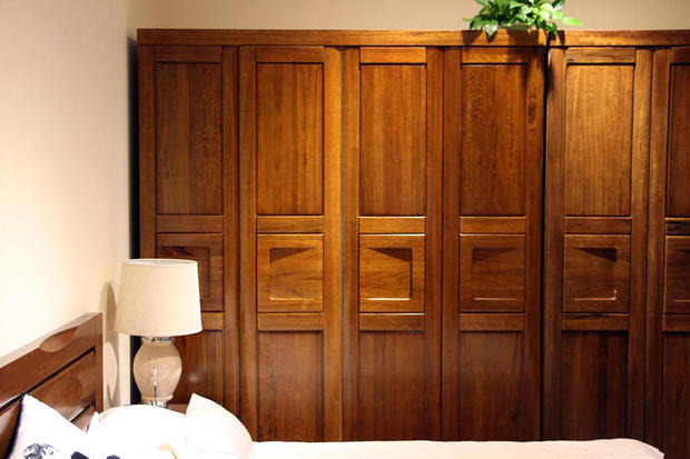 京华家具黄金胡桃木卧室四件套促销16300元