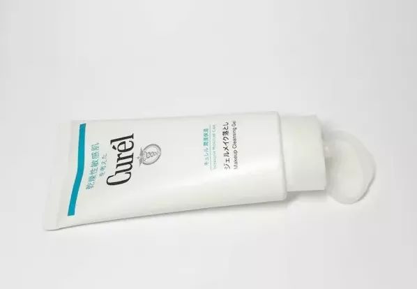 求求你别再这样洗脸啦!