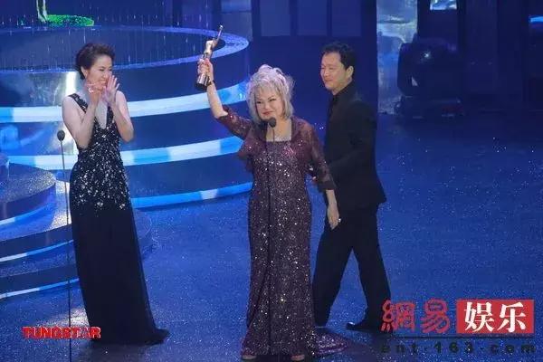 整容失败嘴巴歪斜现状,整容失败鼻梁歪了半年