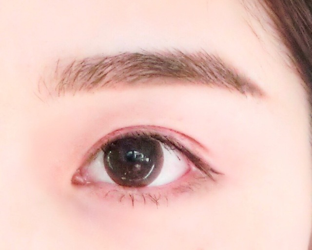 无需动刀的整容术？2018最IN眉形不是平眉、一字眉，而是……