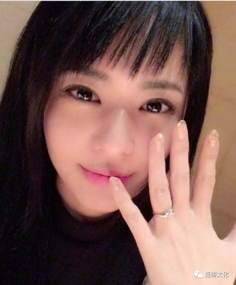 历经15年终于把脱掉的衣服穿回来，苍井空曝结婚，引无数宅男失恋