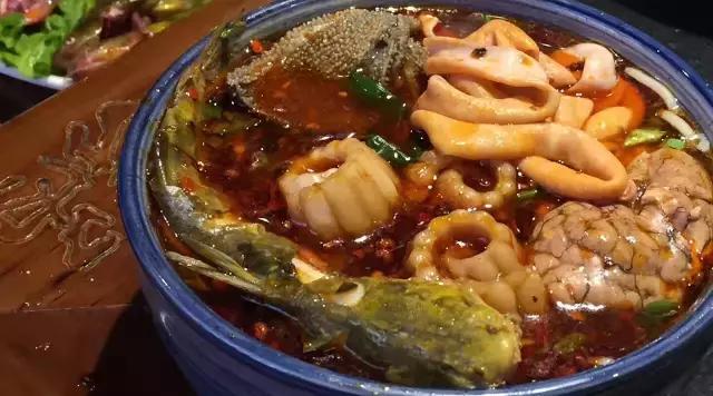 夜深吃一碗面的高级文案,深夜来一碗热乎面