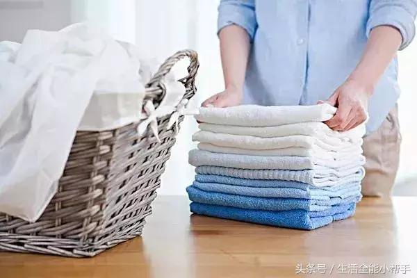 黑色裤子粘毛怎么洗能彻底解决,黑色裤子粘毛妙招巧解决