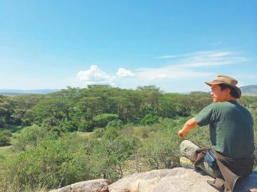 四川小伙成美国纪录片主角在非洲演绎人狮“不了情”