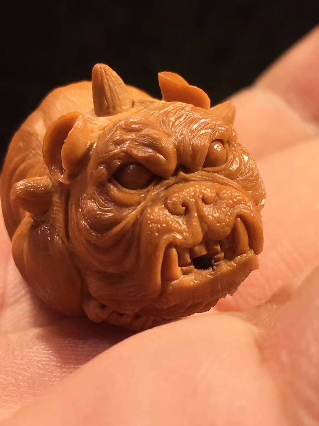 橄榄核雕中雅玩，憨豆，格格巫，泰森，爱因斯坦