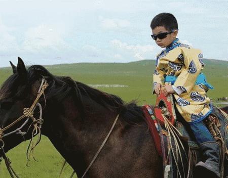 沈阳草原骑马去哪个地方好,离沈阳最近的草原骑马自驾游