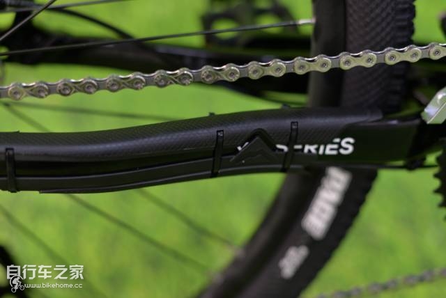 美利达挑战者300价格是多少,美利达挑战者300和战神升级版