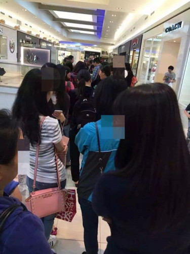 芝加哥名品店举行特卖会华人代购两小时扫光存货