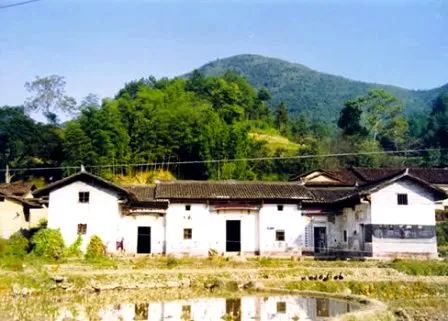 国内首次大范围、大规模、成系统编写红色文化教材！我宣传、我推荐，我为赣州代言！