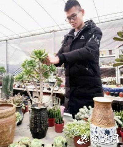 告别2019我们一起努力奋斗,你好2018的歌曲