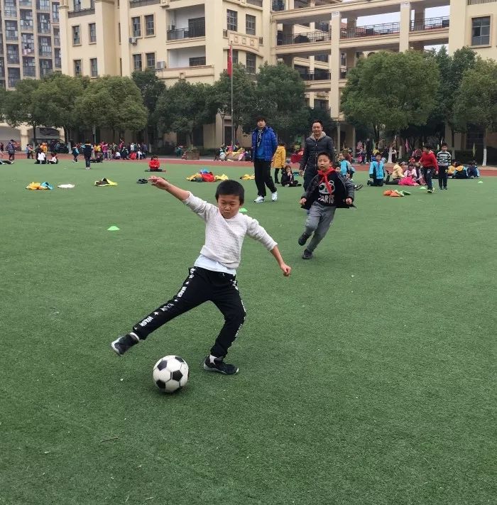 第一中小学生足球比赛,中小学生11人足球比赛