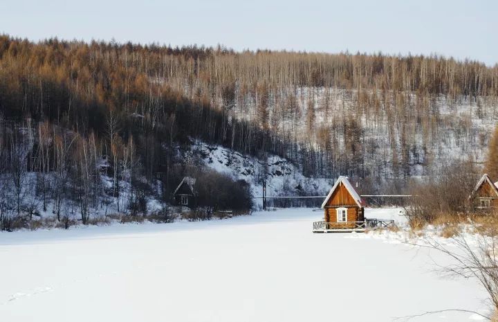 恋与制作人伴你身边,恋与制作人在你身边选谁比较好