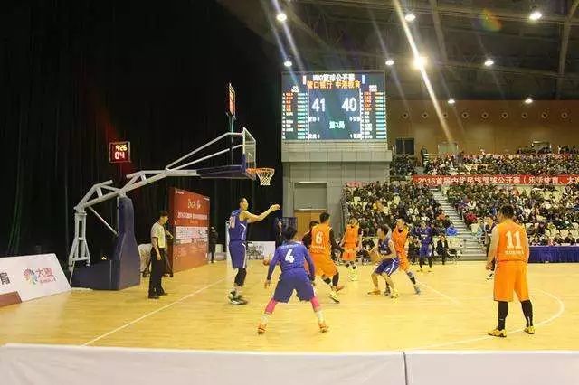 体育中心总部基地,体育中心训练营