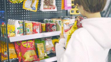 昆明人,让马爸爸都眼红的千亿市场袭来!1元带你吃遍爆款零食!