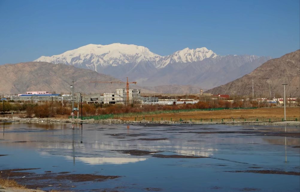 探秘帕米尔高原塔吉克族,帕米尔高原上的塔吉克族族人