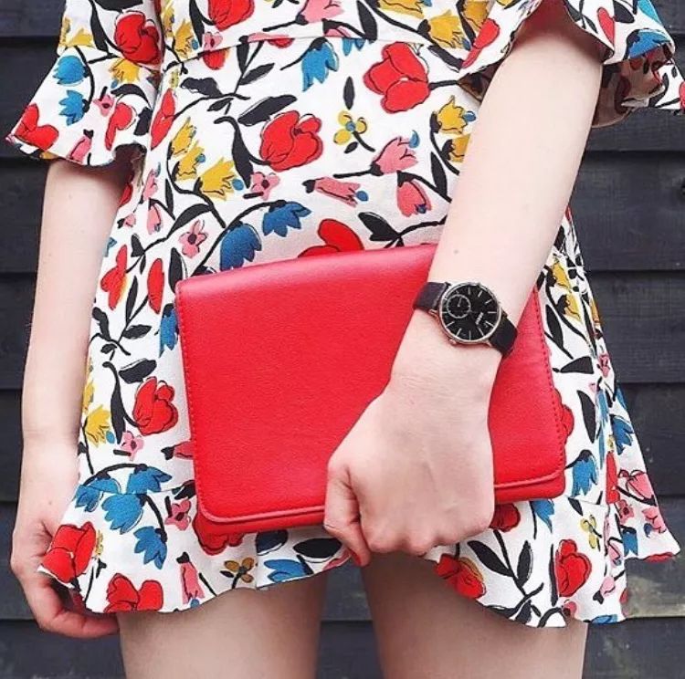 男士百搭手表便宜,1千元女士明星百搭防水手表