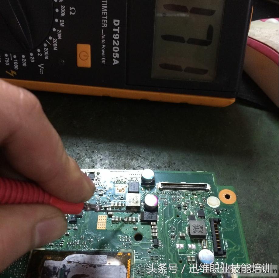 “喝了咖啡”的华硕笔记本不触发曲折维修,竟然被小电阻骗了……