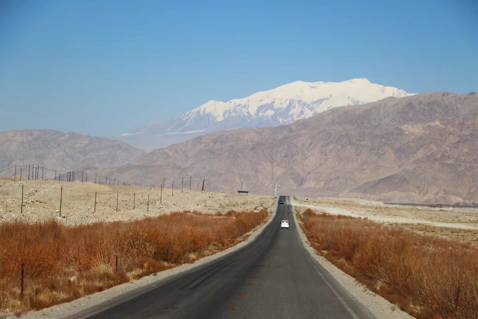 探秘帕米尔高原塔吉克族,帕米尔高原上的塔吉克族族人