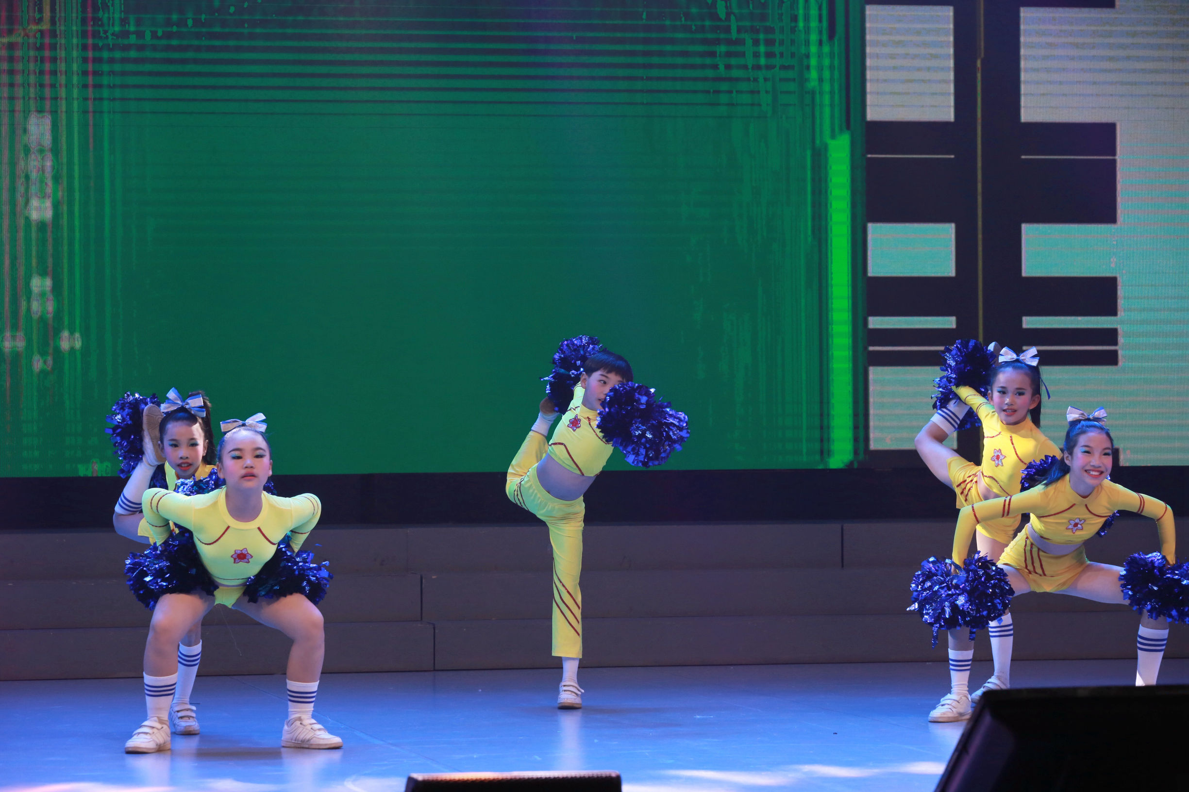 少年足球秀表演,足球秀表演