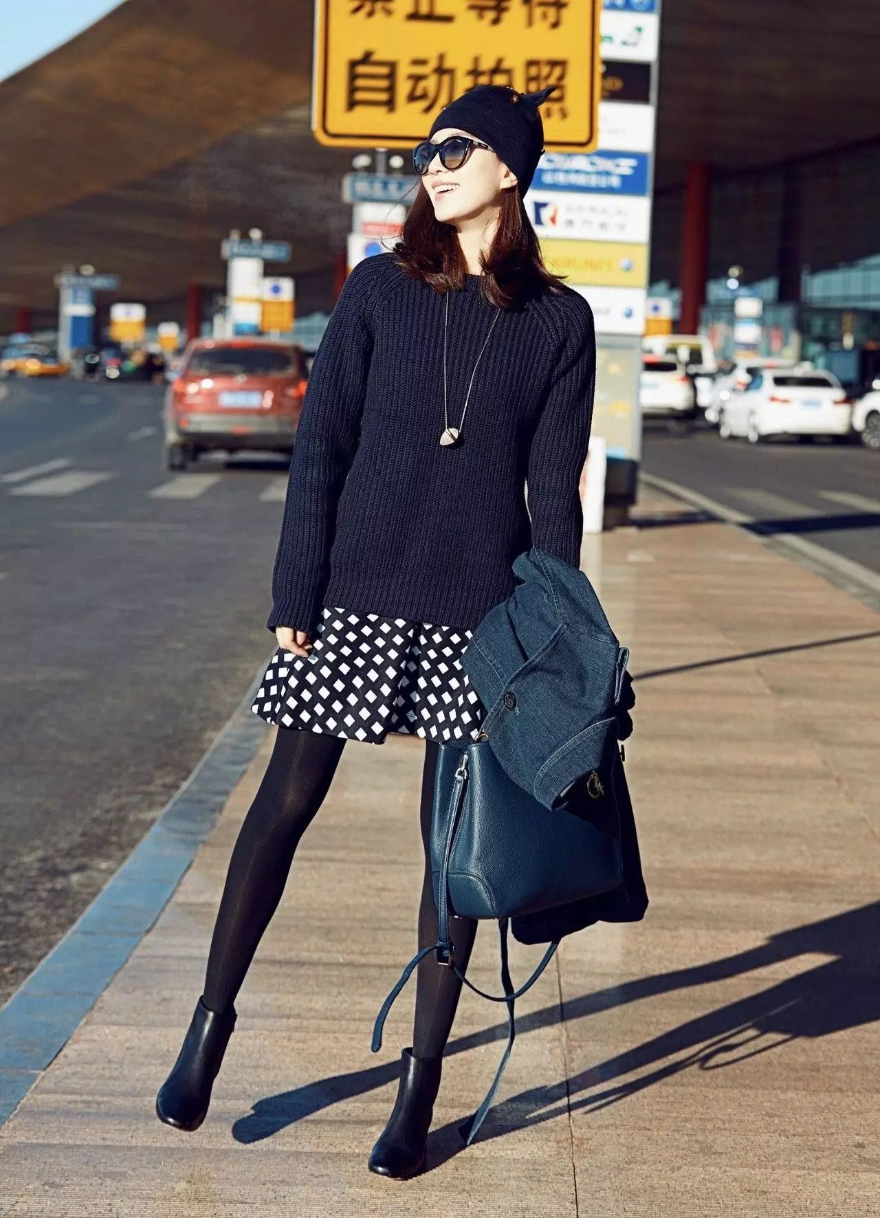 2018年不用大毛衣+仙女裙，你还敢说自己时髦？