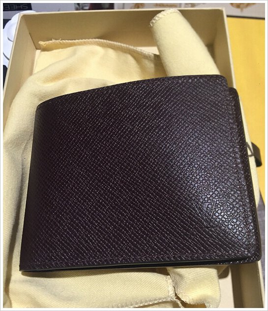 富家千金到自家商场消费,富家千金到商场买东西