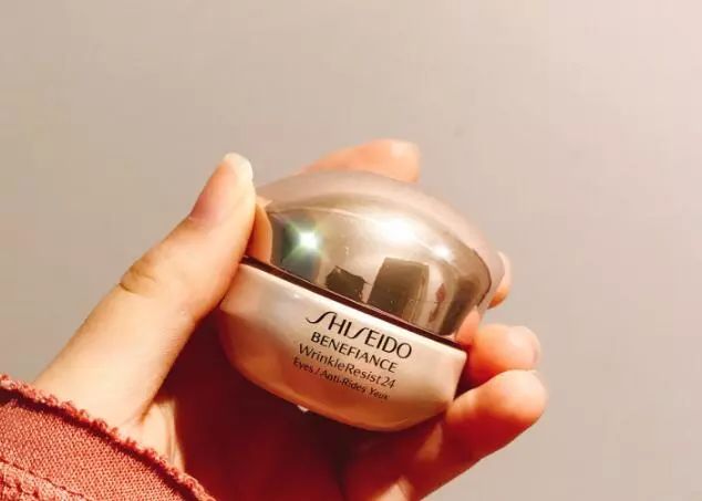 资生堂月悦薇眼霜多少钱,资生堂旗下的哪款眼霜适合50后