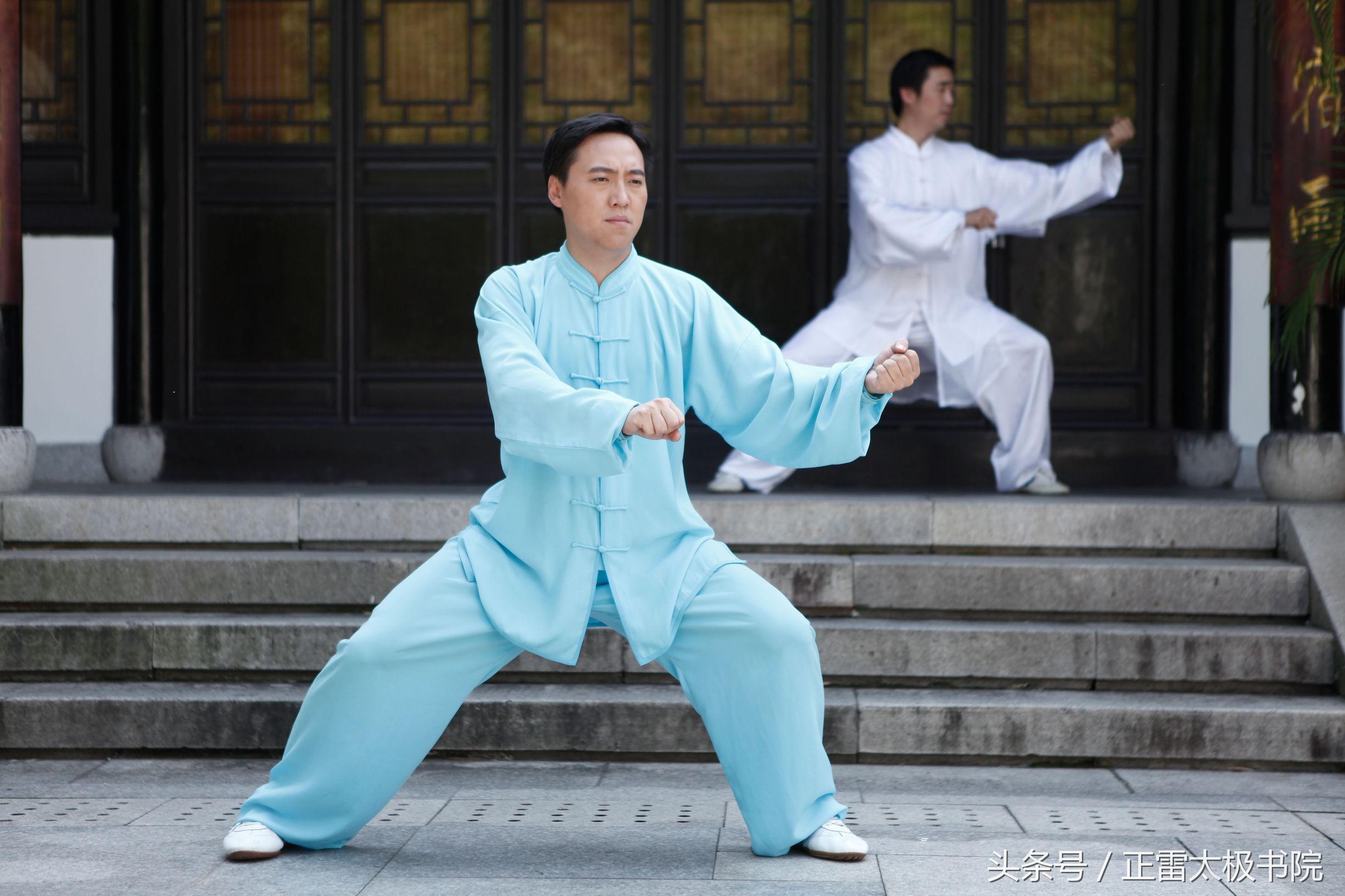 拿住“放”字练松功|八面撑圆地放开