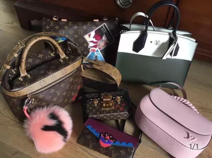 买三个lv包送什么,买lv三合一