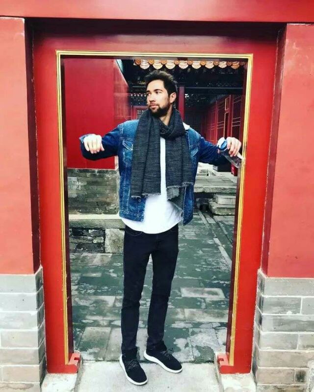 钂傜暐娉曞浗鐢锋帓,鍑枃涓冪埛