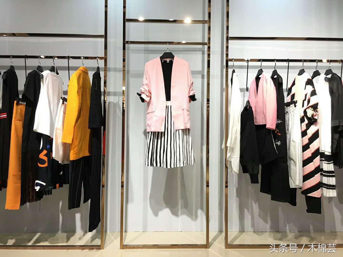 太平鸟女装专柜正品新款春装,太平鸟女装2023新款爆款