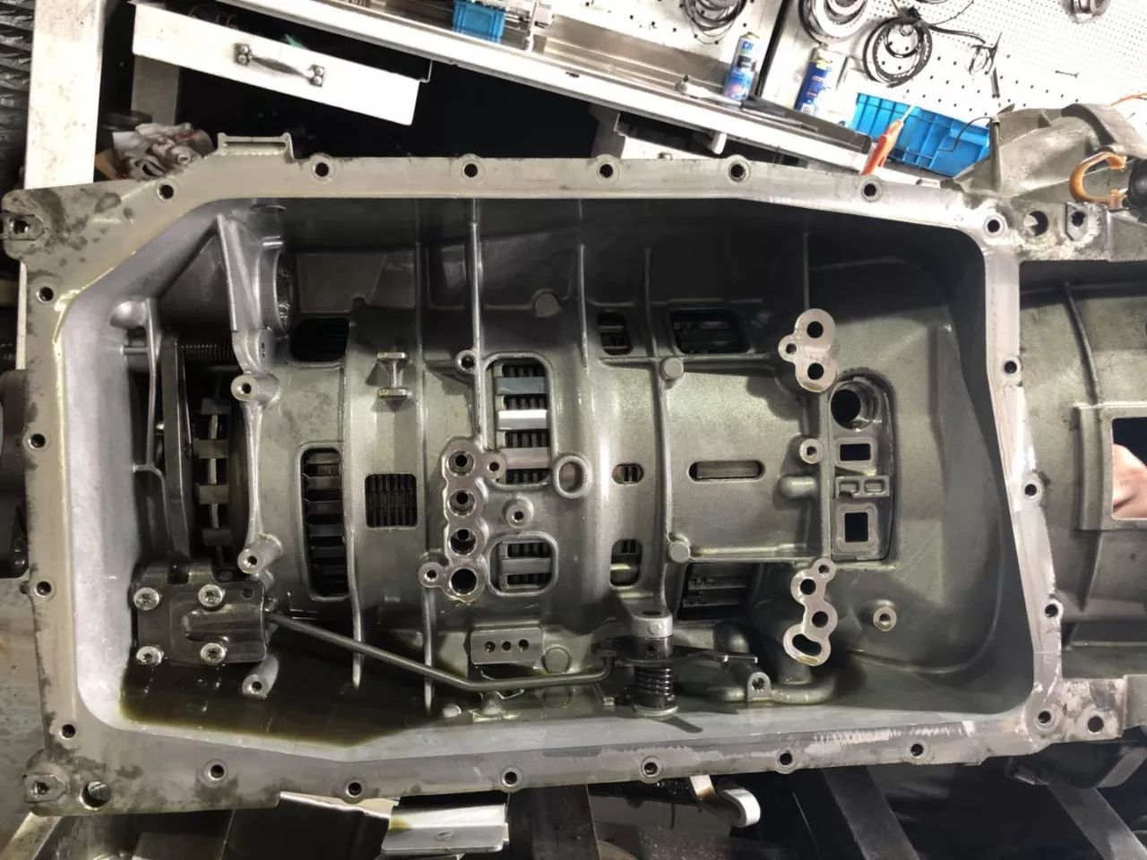 宝马750变速箱跳挡,宝马750变速箱