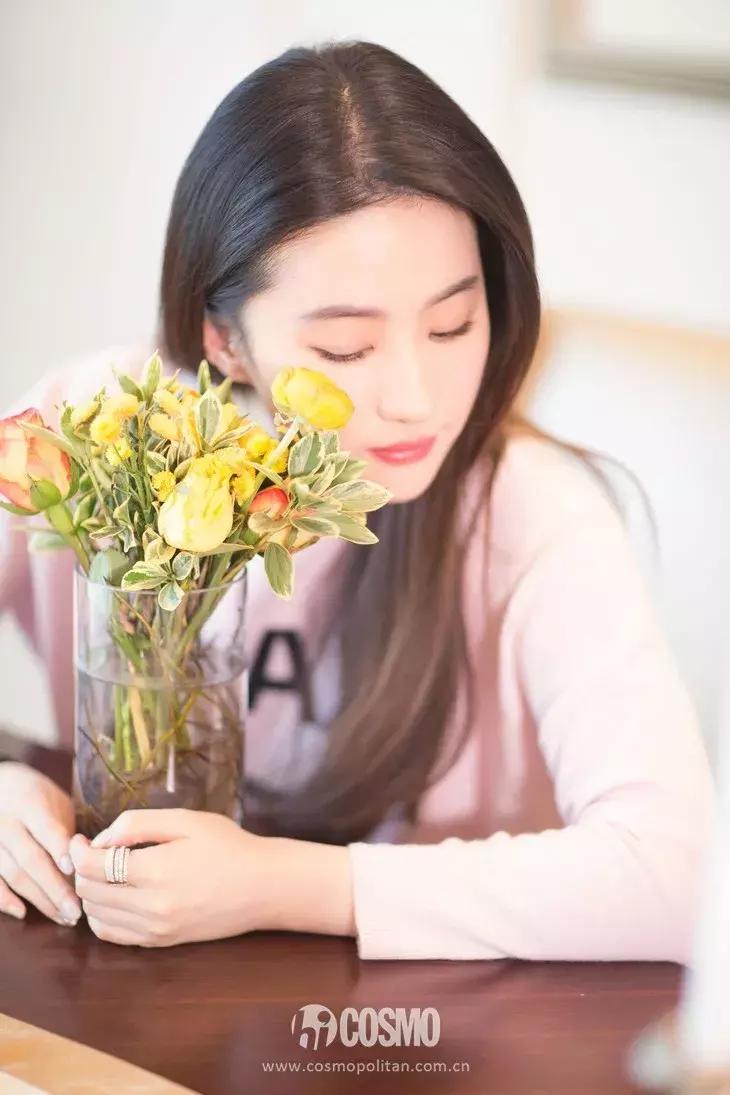 刘亦菲最迷人的珠宝,二代妖精刘亦菲套装