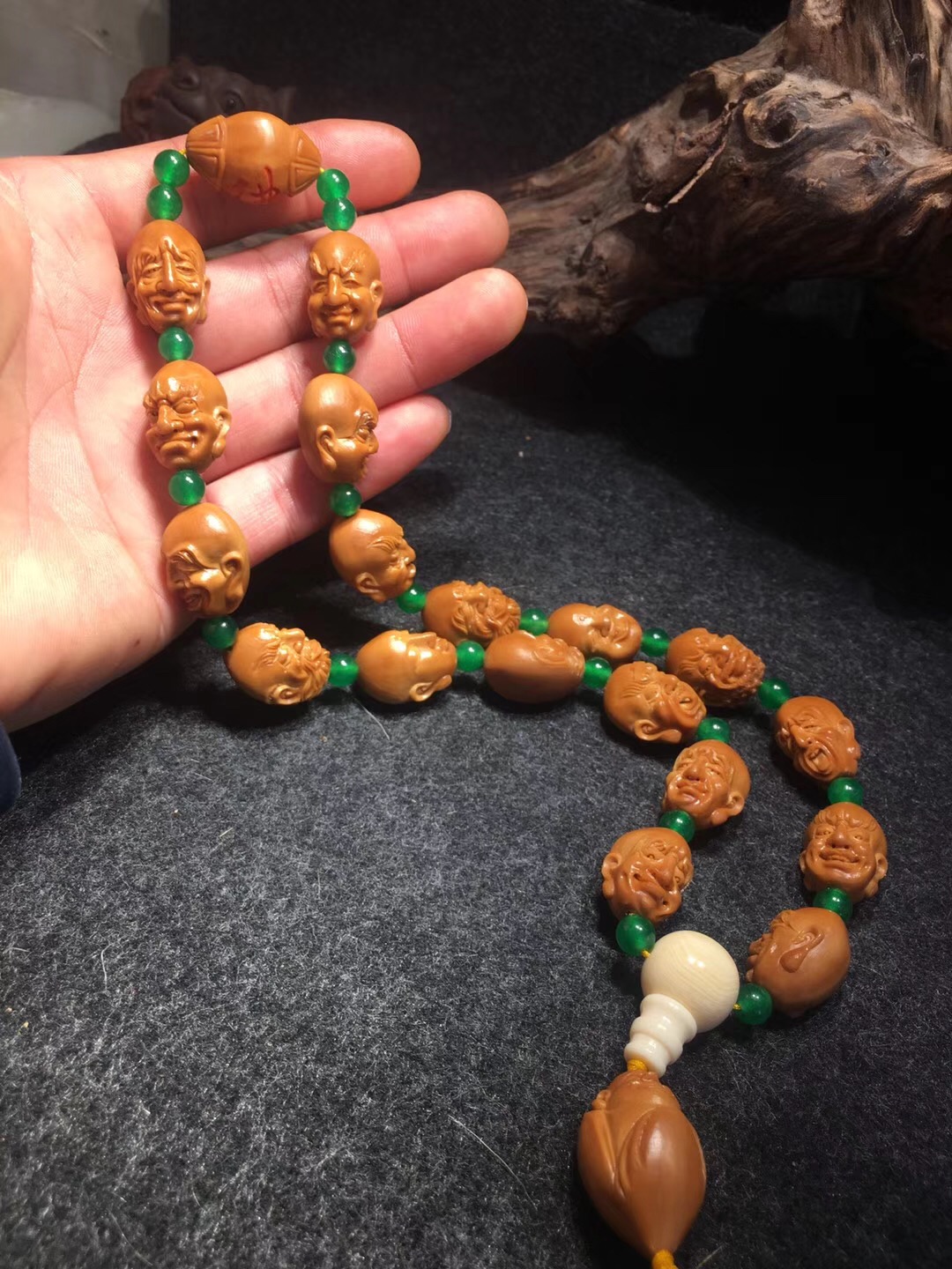 橄榄核手串如何保养,橄榄核文玩保养方法