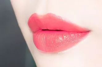 《了不起的麦瑟尔夫人》用的口红竟然只要59元？！｜妆好看