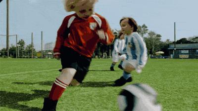 智能足球场地,超智能足球场