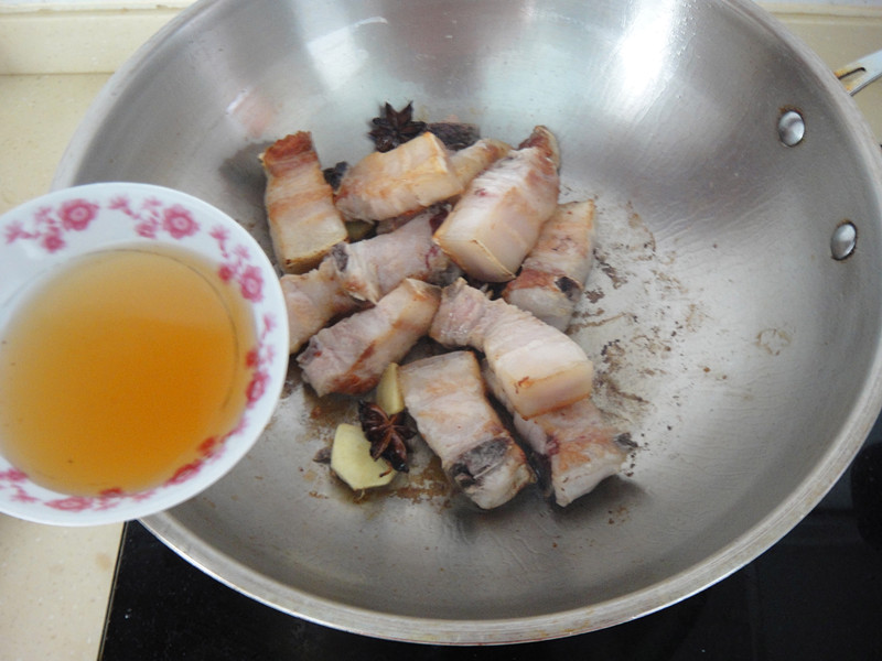 上海红烧肉正宗厨师做法的视频,上海红烧肉的正宗做法黄磊