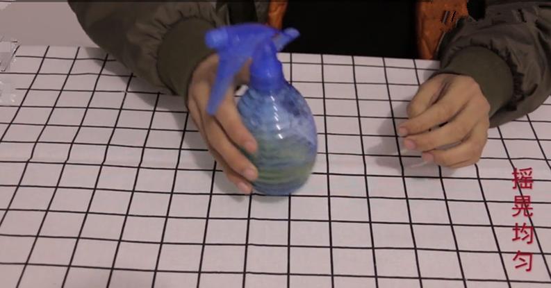 年底大扫除别担心，达人3分钟自制清洁剂，不伤手、去污力太惊人