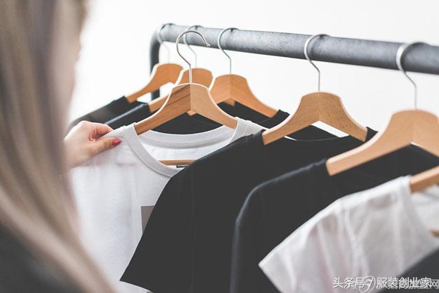现在开实体零售服装店赚钱嘛,教你如何开一家年赚10万的服装店