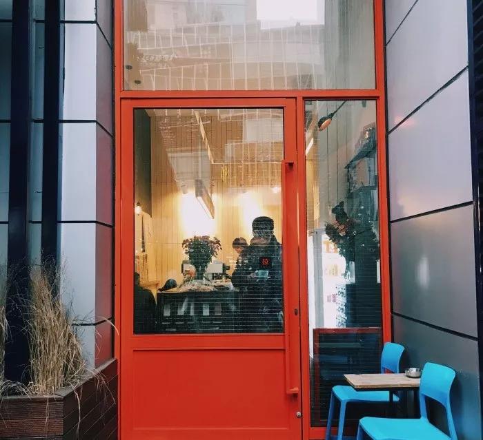 水果店咖啡、菜场咖啡、看魔都这些小窗咖啡店肉搏星爸爸！