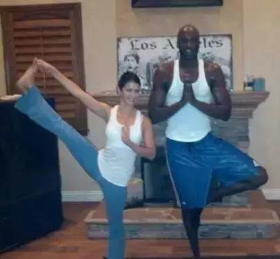 这些出色的男人们,如何谈论瑜伽?