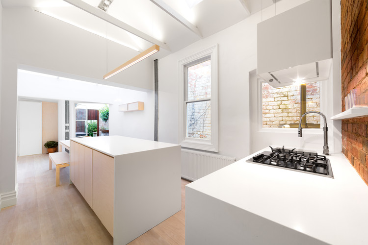 英伦风格小屋书籍,英伦小屋卧室家具图片