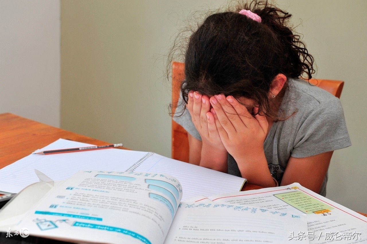 学校承诺学生的奖学金不兑现,学校承诺与事实不符谁承担责任