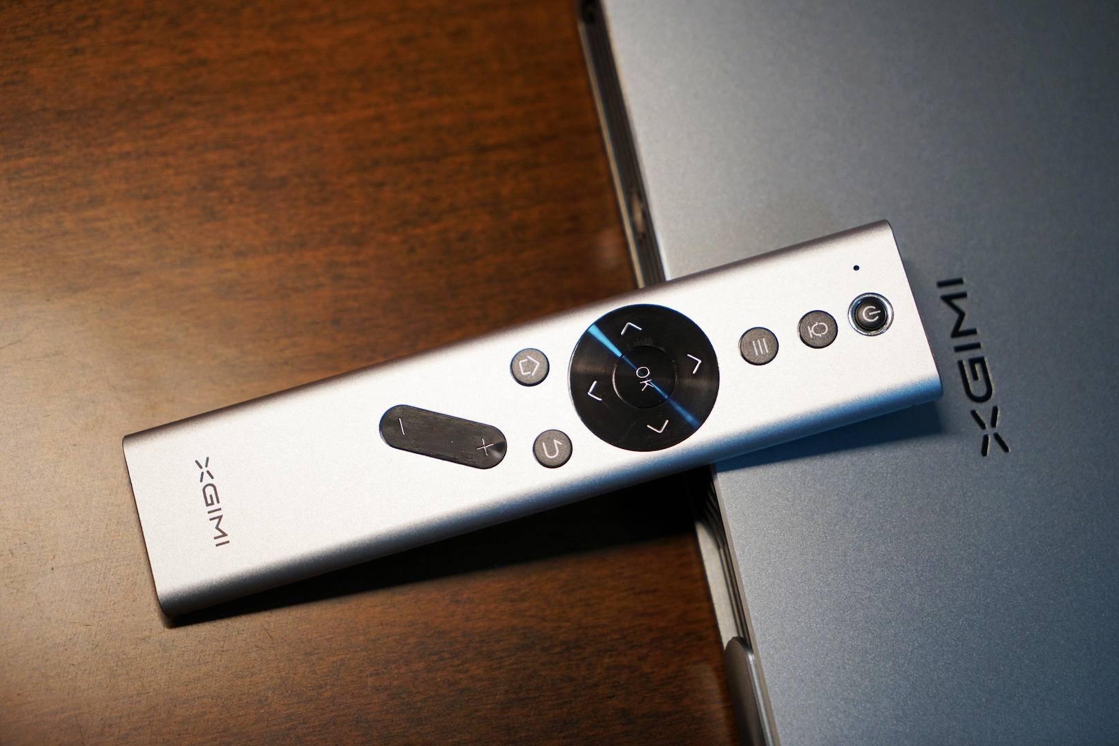 极米z4air和newz4air哪个更合适,极米newz4air评测