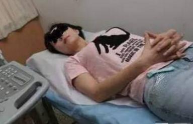 16岁女孩腹痛急救8小时后遗检,十九岁女子腹痛难忍医生报警求救